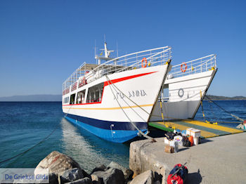 Agia Anna boot naar Athos | Athos gebied Chalkidiki | Griekenland - Foto van https://www.grieksegids.nl/fotos/griekse-gidsnl/chalkidiki350/athos-gebied-chalkidiki-101.jpg