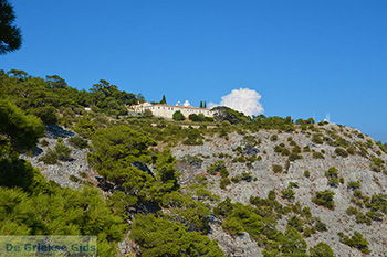 Zoodochou Pigis klooster bij Baai Mourtia Samos | Griekenland | Foto 12 - Foto van https://www.grieksegids.nl/fotos/samos/normaal/zoodochou-pigis-samos-012.jpg