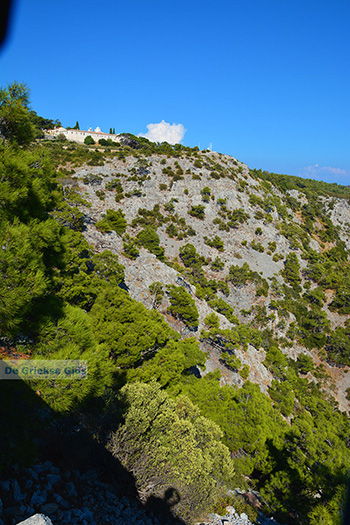 Zoodochou Pigis klooster bij Baai Mourtia Samos | Griekenland | Foto 16 - Foto van https://www.grieksegids.nl/fotos/samos/normaal/zoodochou-pigis-samos-023.jpg